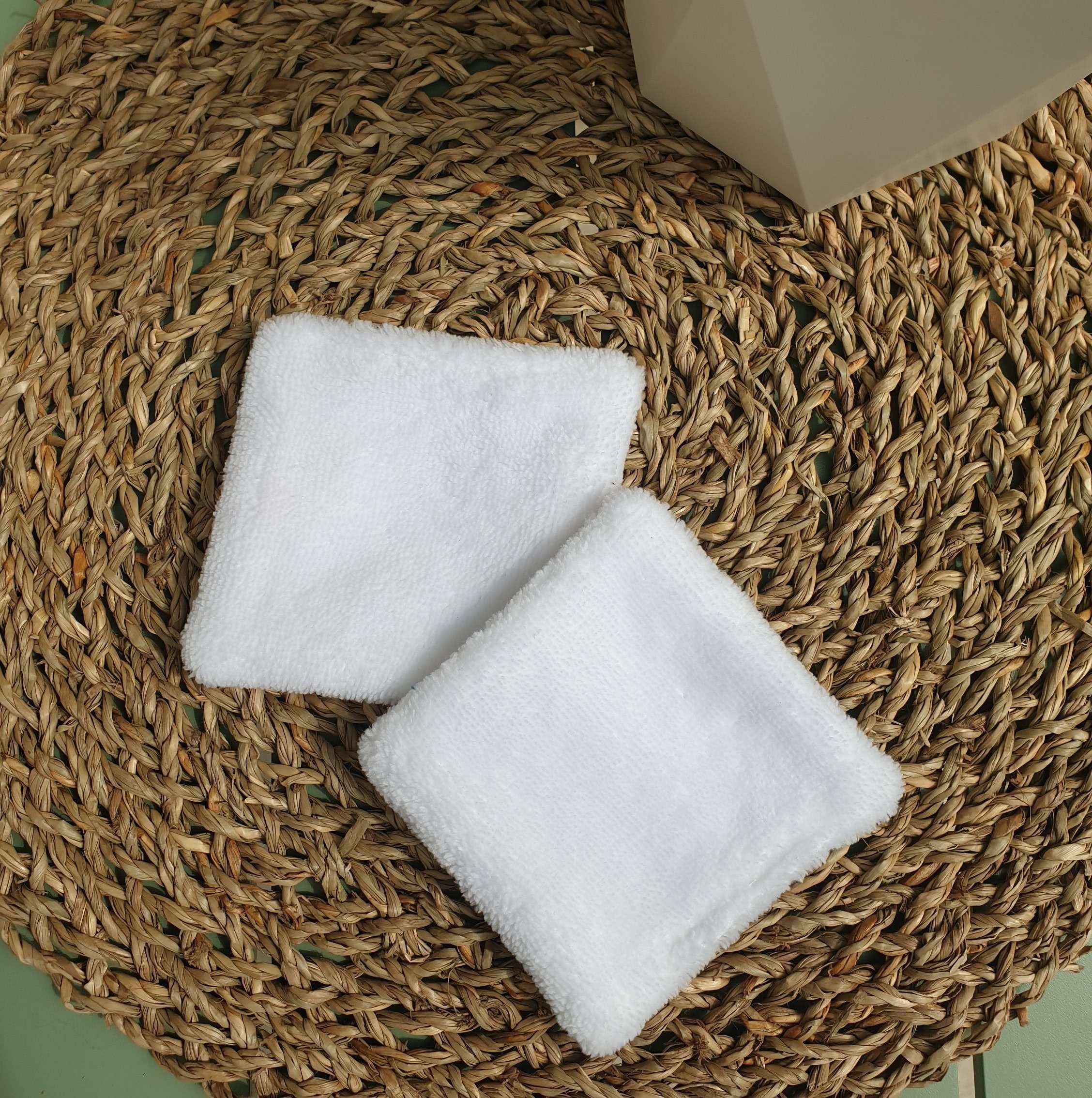 coffret - huile - lingettes - brosse à ongles - made in France - soins