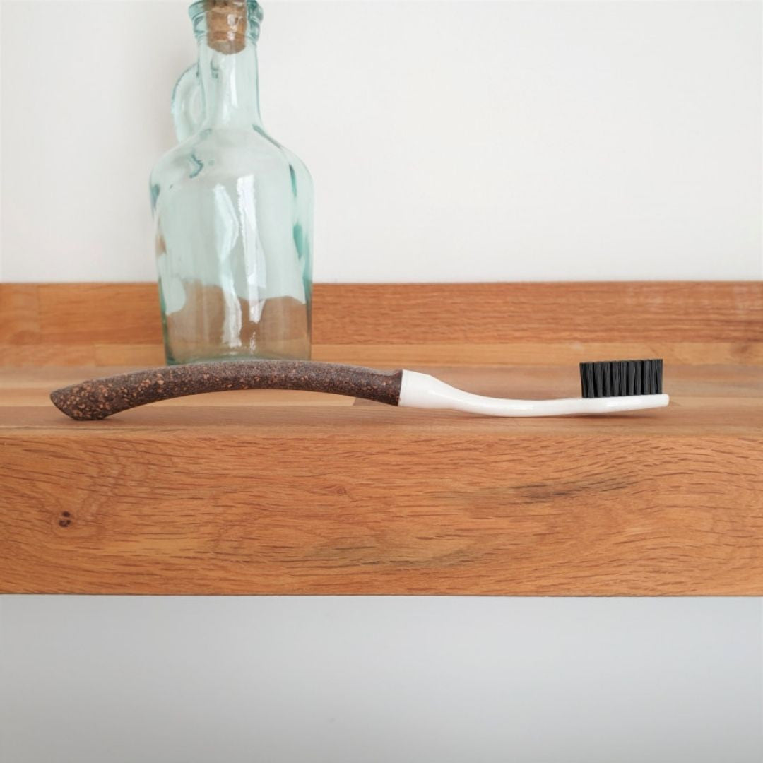 brosse à dents - bio - recyclable - salle de bain green - made in France - liège - lin