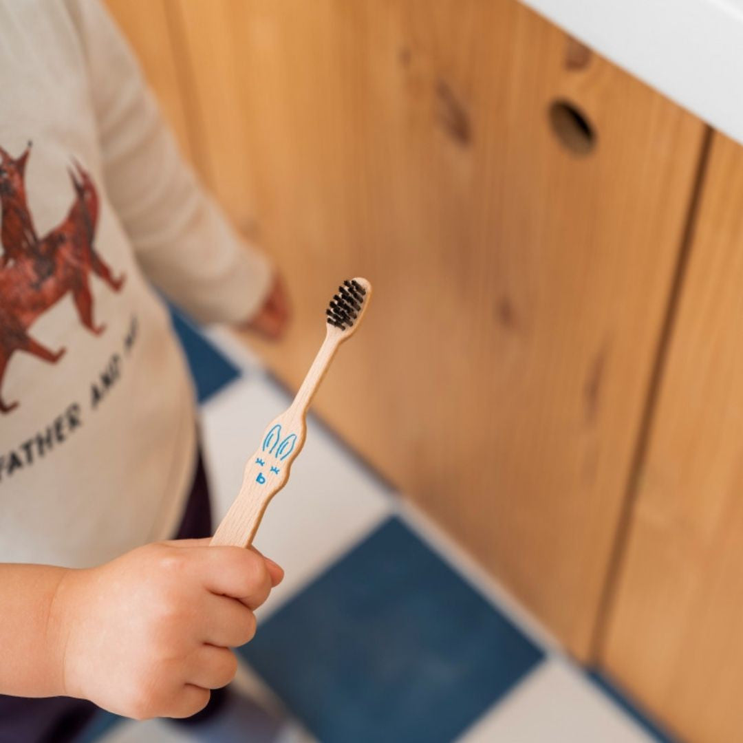 made in France - recyclable - brosse à dents - bio - salle de bain green - bois de hêtre - enfants - bleu