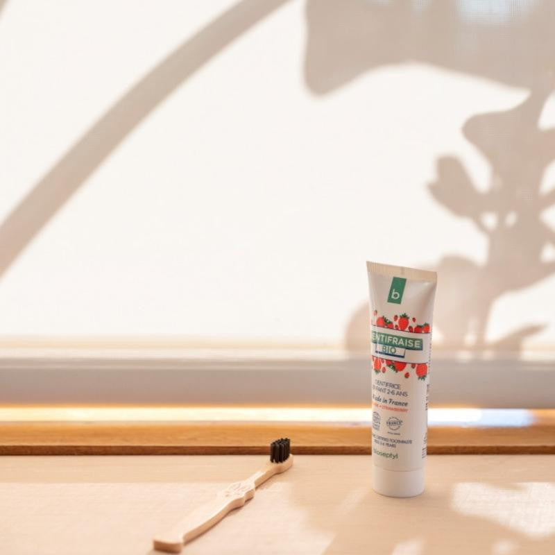Dentifrice bio 2 à 6 ans - Goût fraise