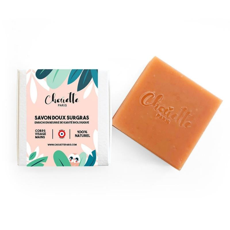 Savon Surgras Doux pour corps, visage et mains. Enrichi en beurre de karité biologique.