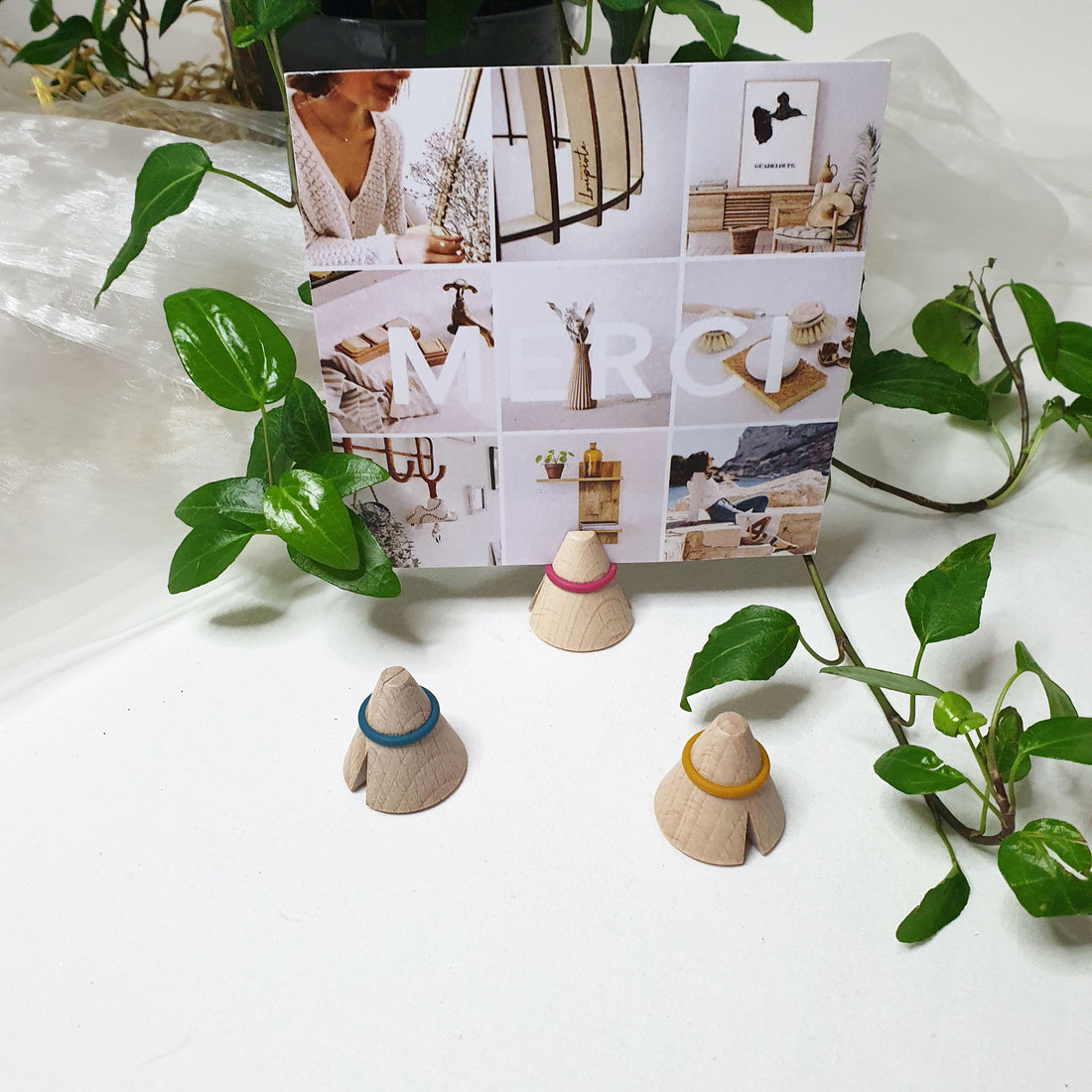 Porte photos et mémo en bois "i-cone" multicolore - Tout simplement