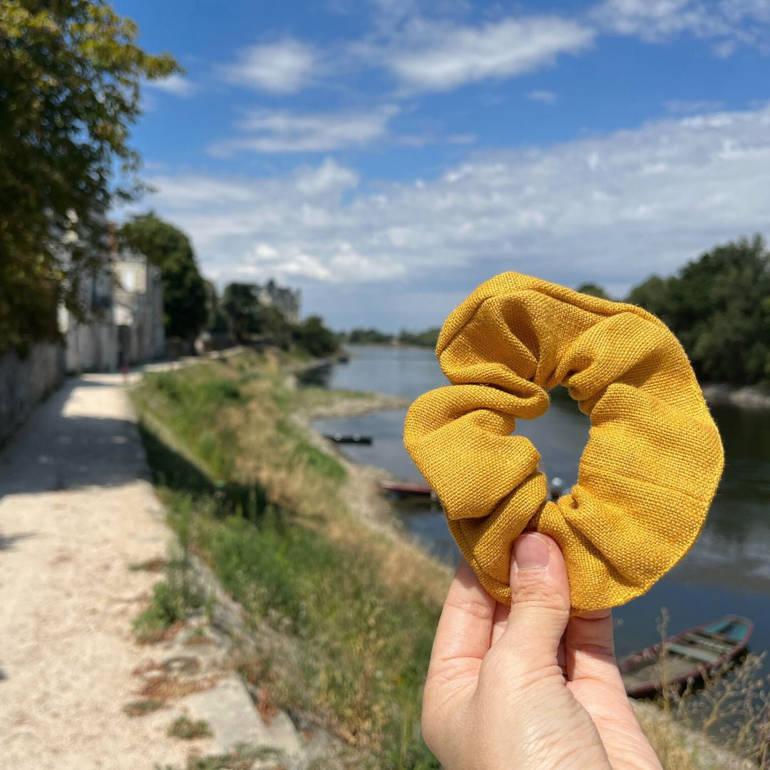 Chouchou pour les cheveux en lin 100% made in France Les extra-ordinaires jaune 1
