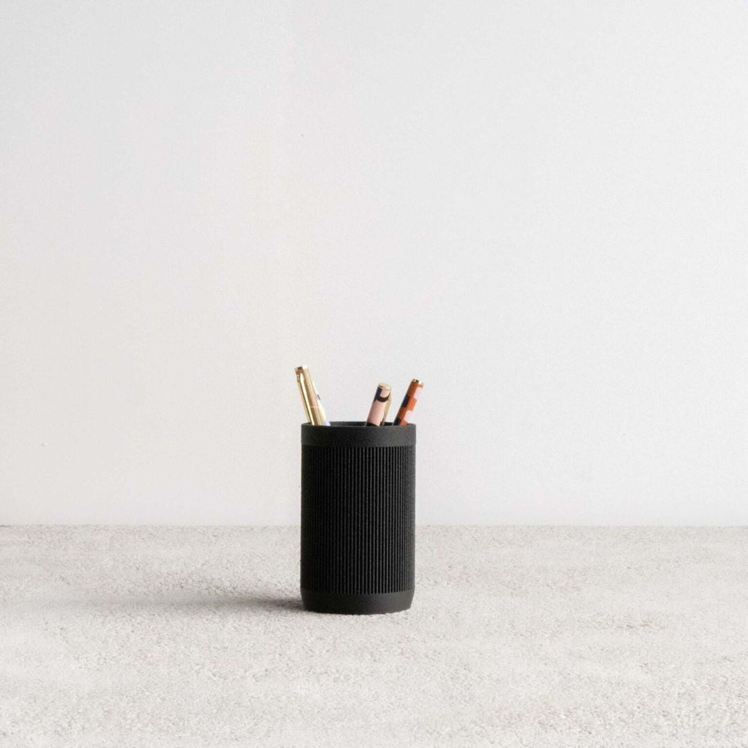 Porte à crayon noir - Accessoire de bureau Minimum design