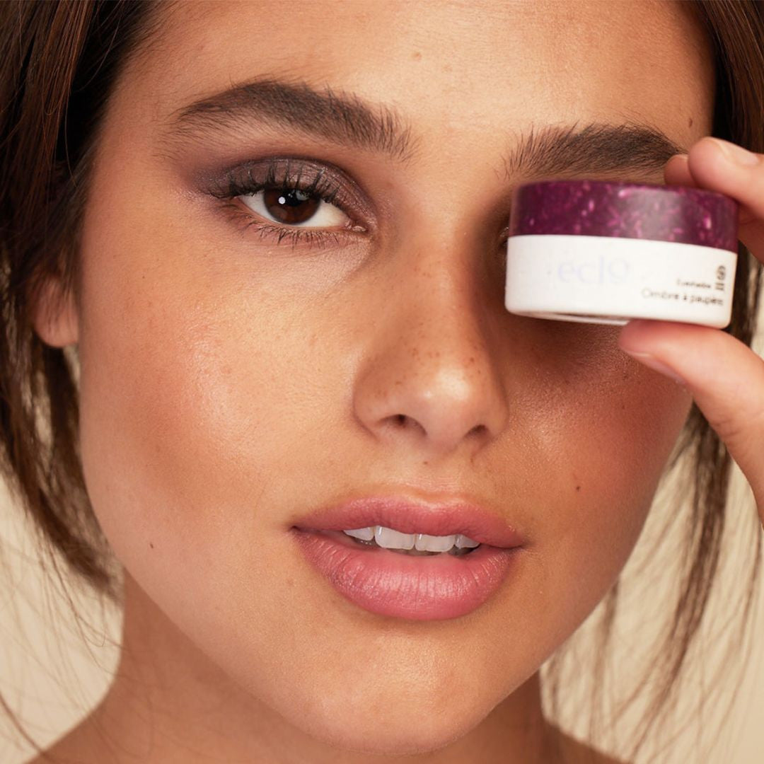 Ombre à paupières en crème teinte "Prune minérale"