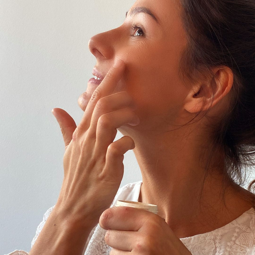 Fond de teint en teinte "Beige foncé"