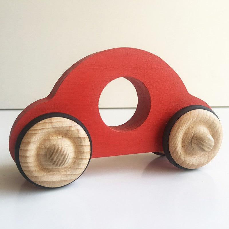 Jouet en bois petite voiture rouge