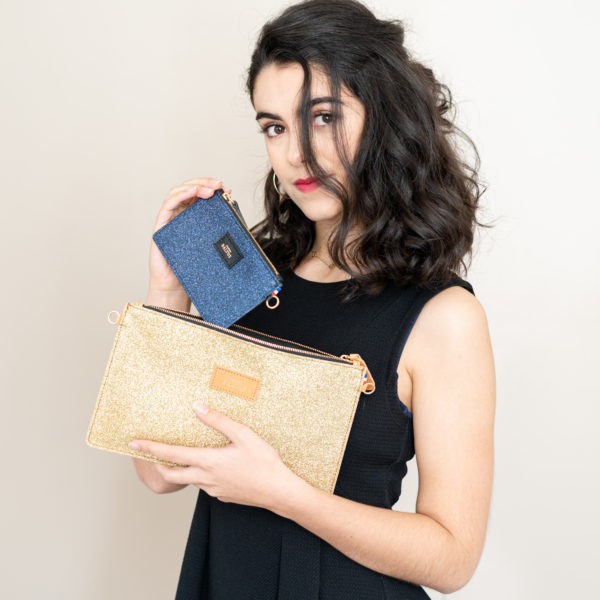 Pochette en cuir paillette bleu