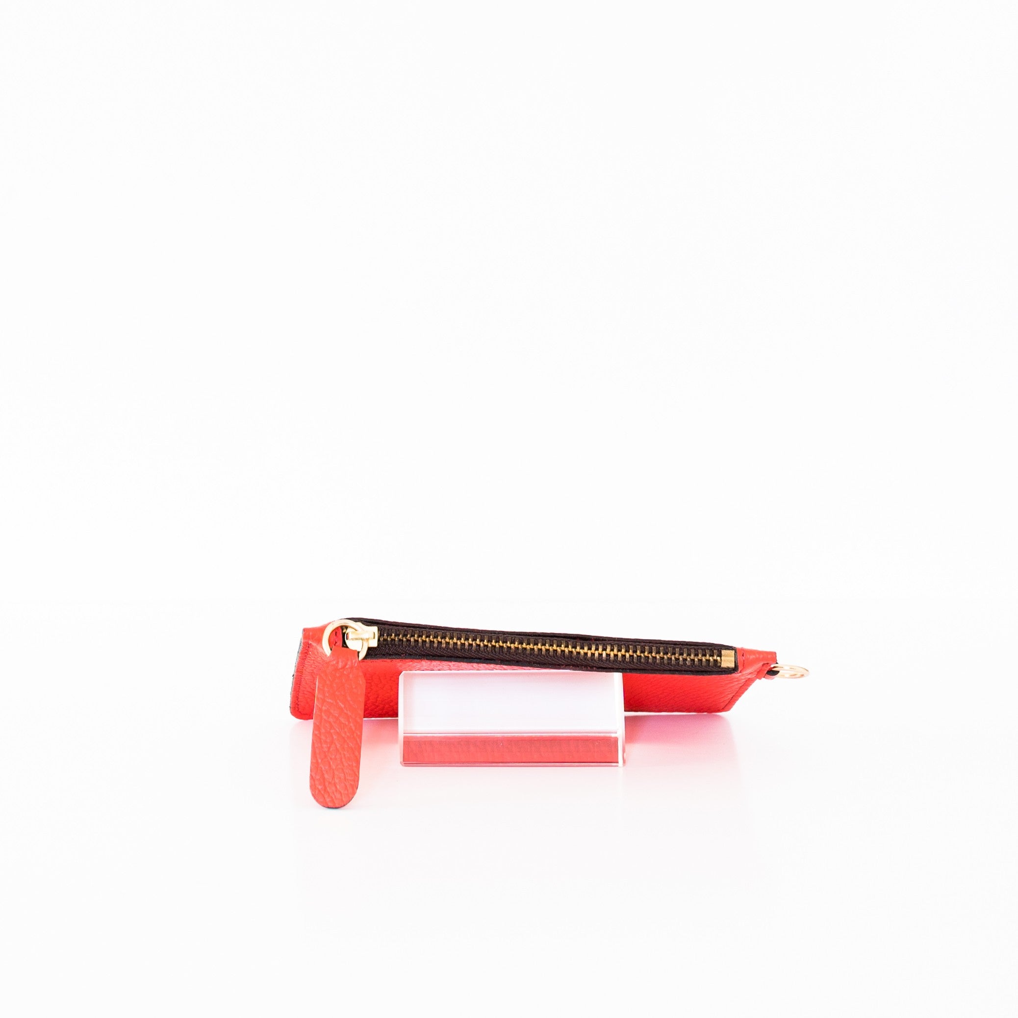 Pochette en cuir corail fait main