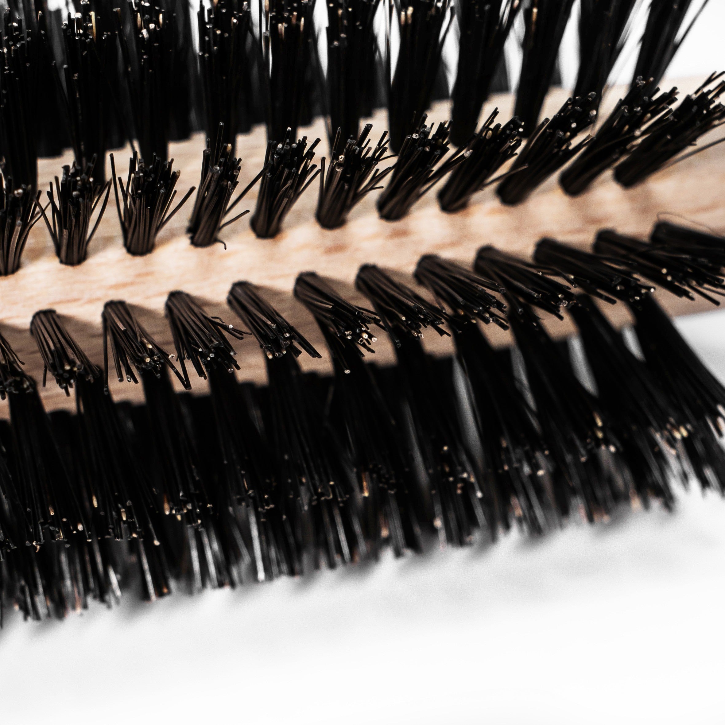 Brosse brushing en Poils de sanglier – Bois de Hêtre nature
