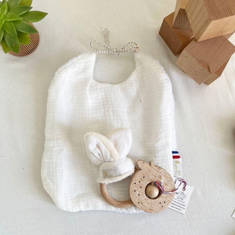 Coffret bébé "gazouille" blanc et jeu d&