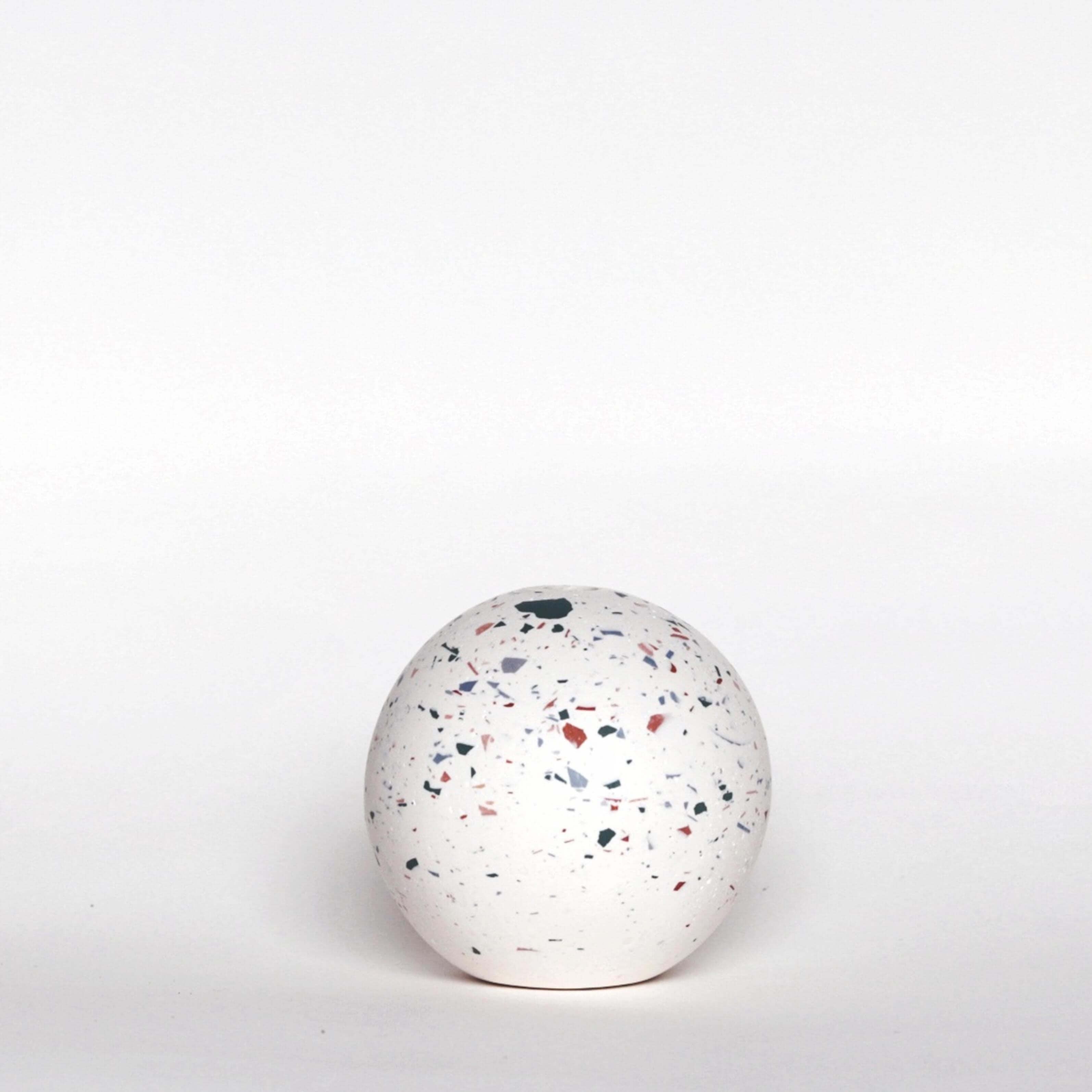 Vase boule terrazzo salie - céramique made in france