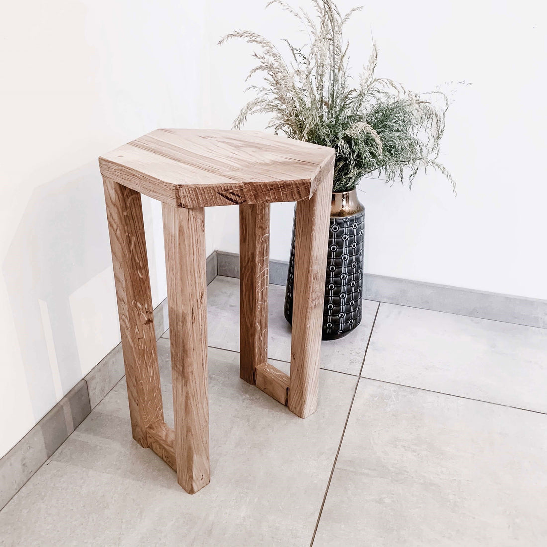 Tabouret hexagonal en chêne &quot;Le Sous Bois&quot; - Les petites branches