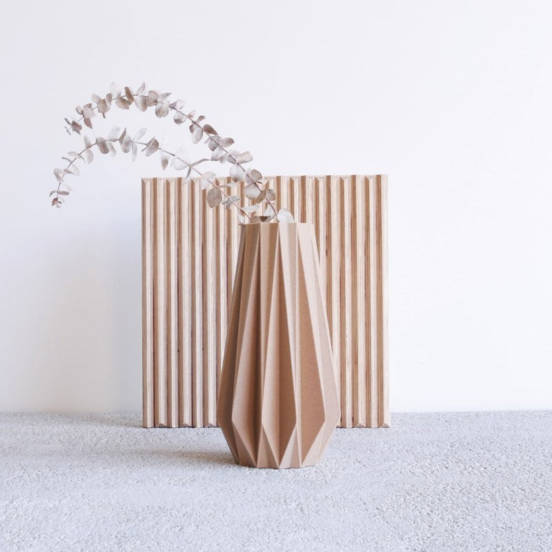 Vase en bois naturel pour fleurs séchées Origami - Écoresponsable et made in france - cadeau fête des mères