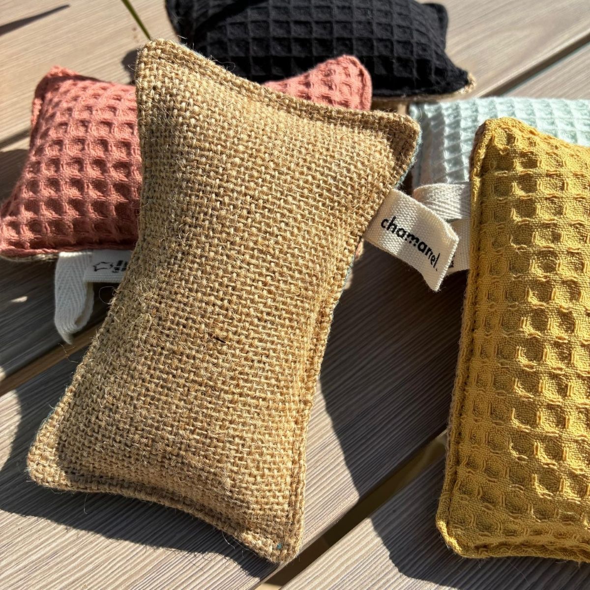 eponge-lavable-double-face-nid-dabeille-biologique-eponge-lavable-jaune-face-jute