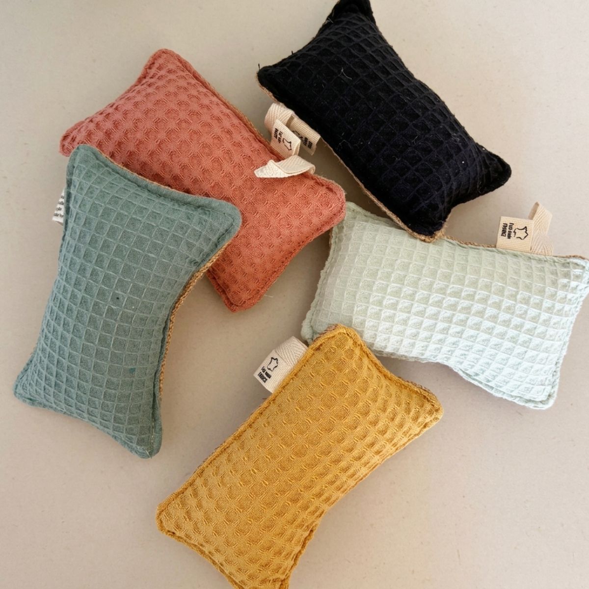 eponge-lavable-double-face-nid-dabeille-biologique-eponge-lavable-plusieurs-couleurs